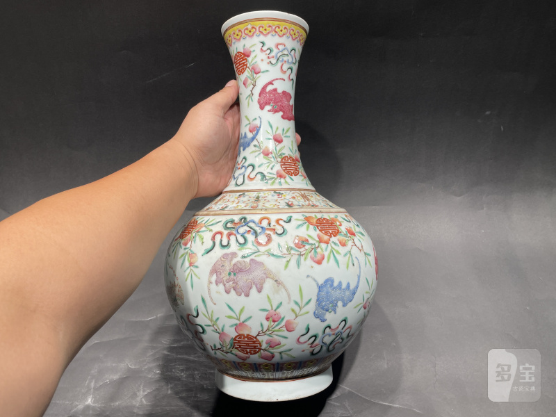 清光绪 粉彩福寿纹赏瓶一对 - 图5